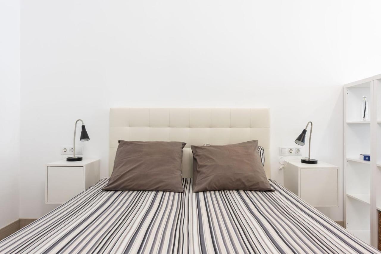 شقة Charming Loft B مالقة المظهر الخارجي الصورة