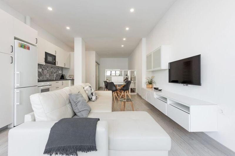 شقة Charming Loft B مالقة المظهر الخارجي الصورة